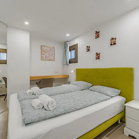 Cristianos San Marino Bluesky Apartment